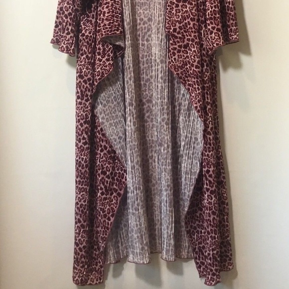 LuLaRoe Shirley Drape Front Textured Cardigan Pink - Picture 2 of 5